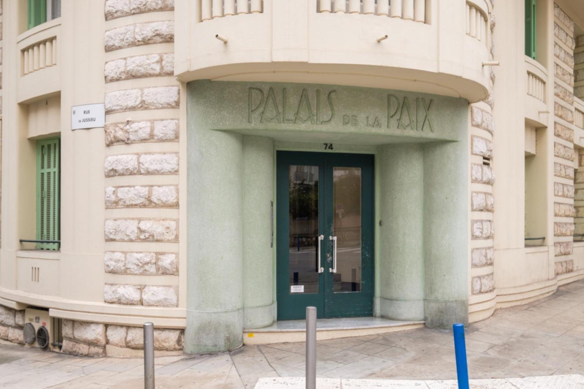 Palais De La Paix Nizza